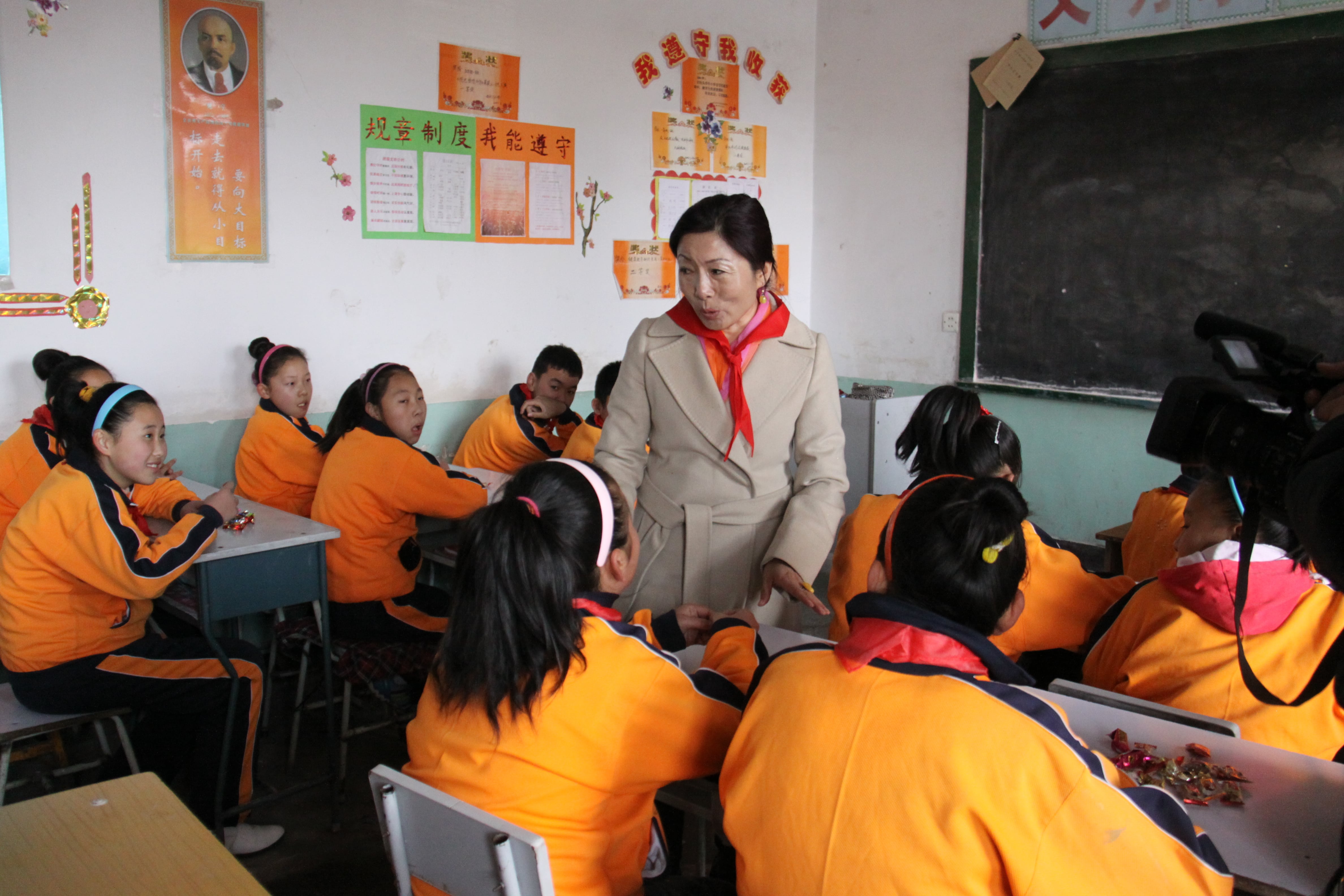 第22所 包头市西北门乐动体育·（LeDong Sports）官方网站董丽萍小学