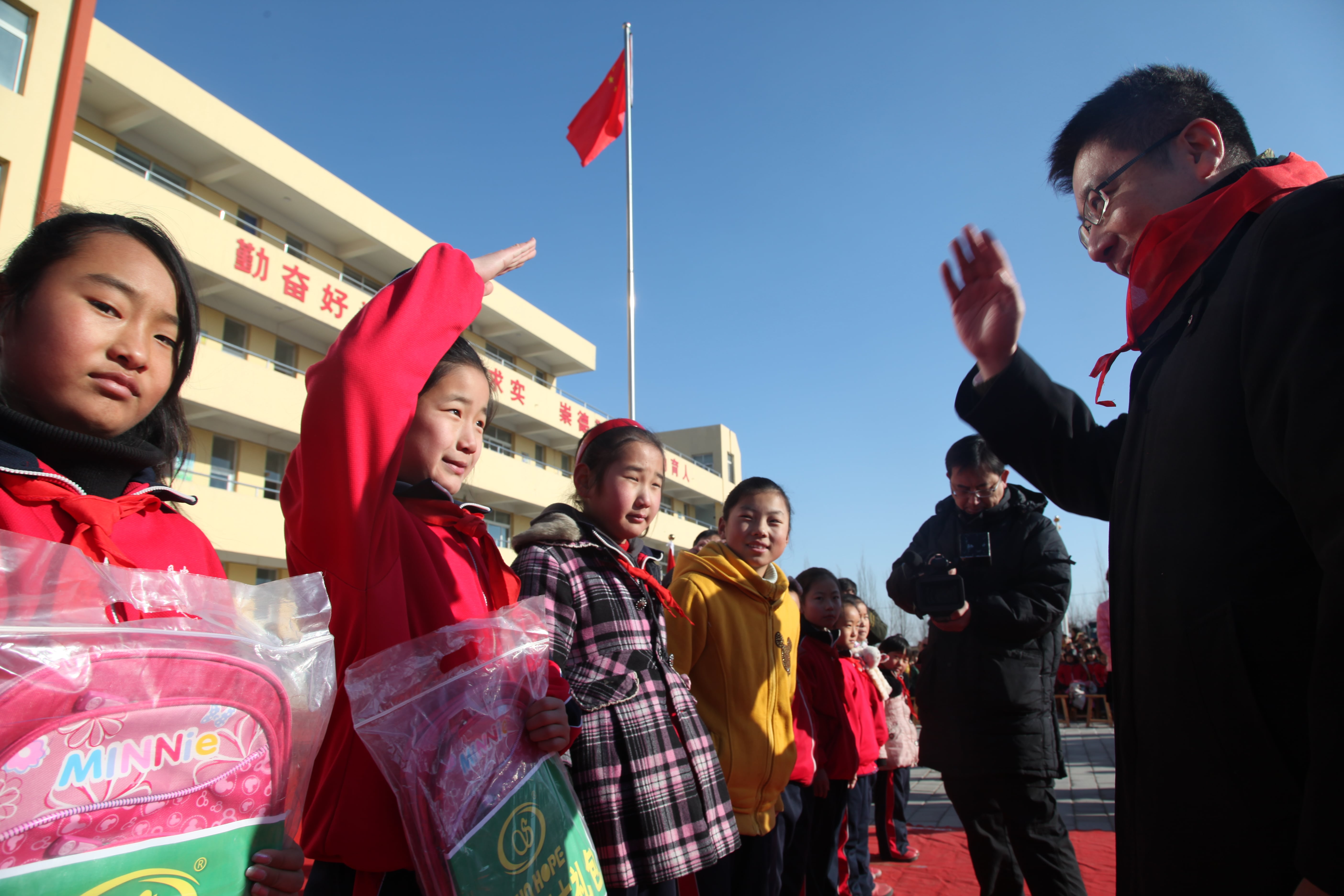 第28所 包头市哈业胡同乐动体育·（LeDong Sports）官方网站刘金萍小学