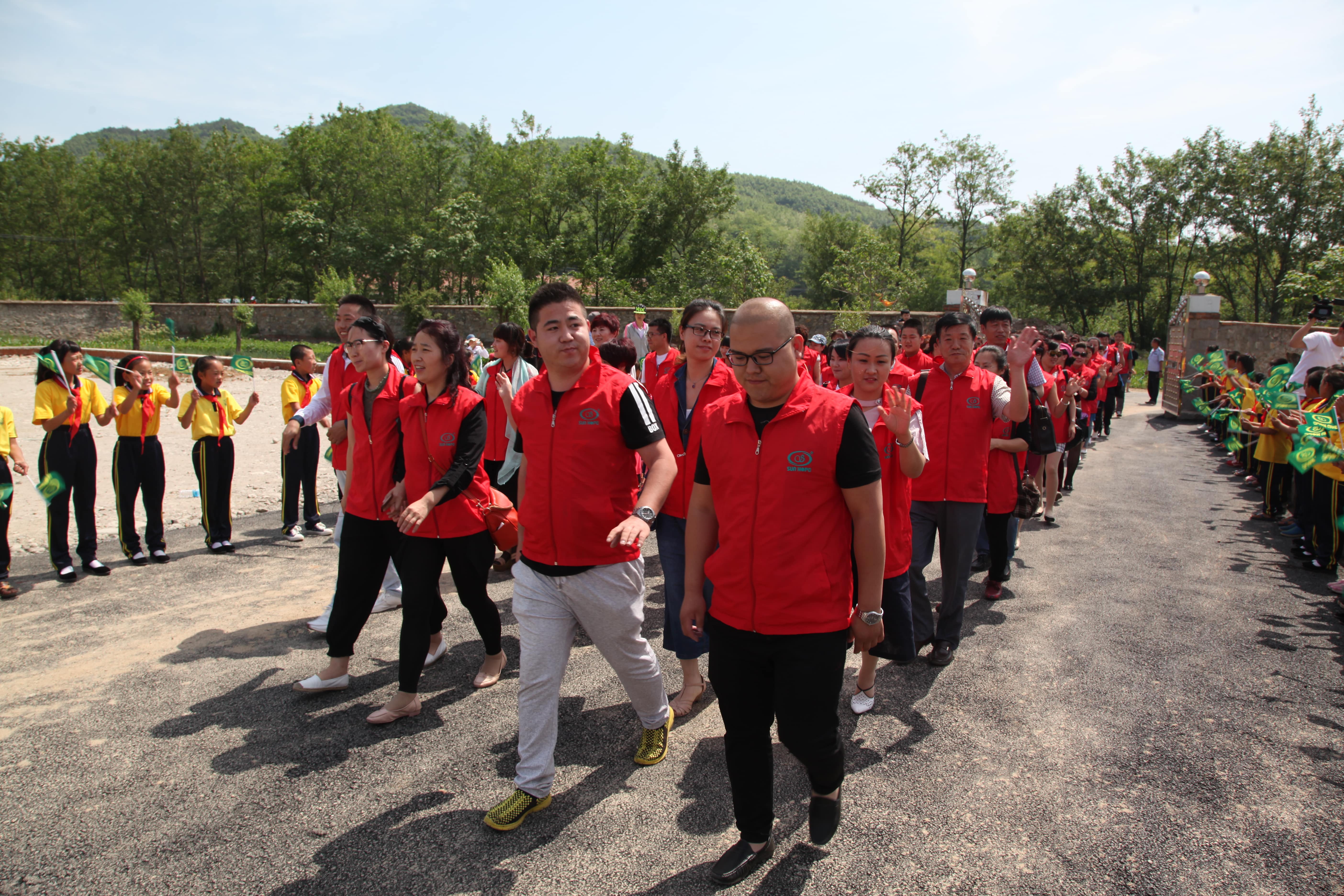 第51所 岫岩县前营镇童家店乐动体育·（LeDong Sports）官方网站董波小学