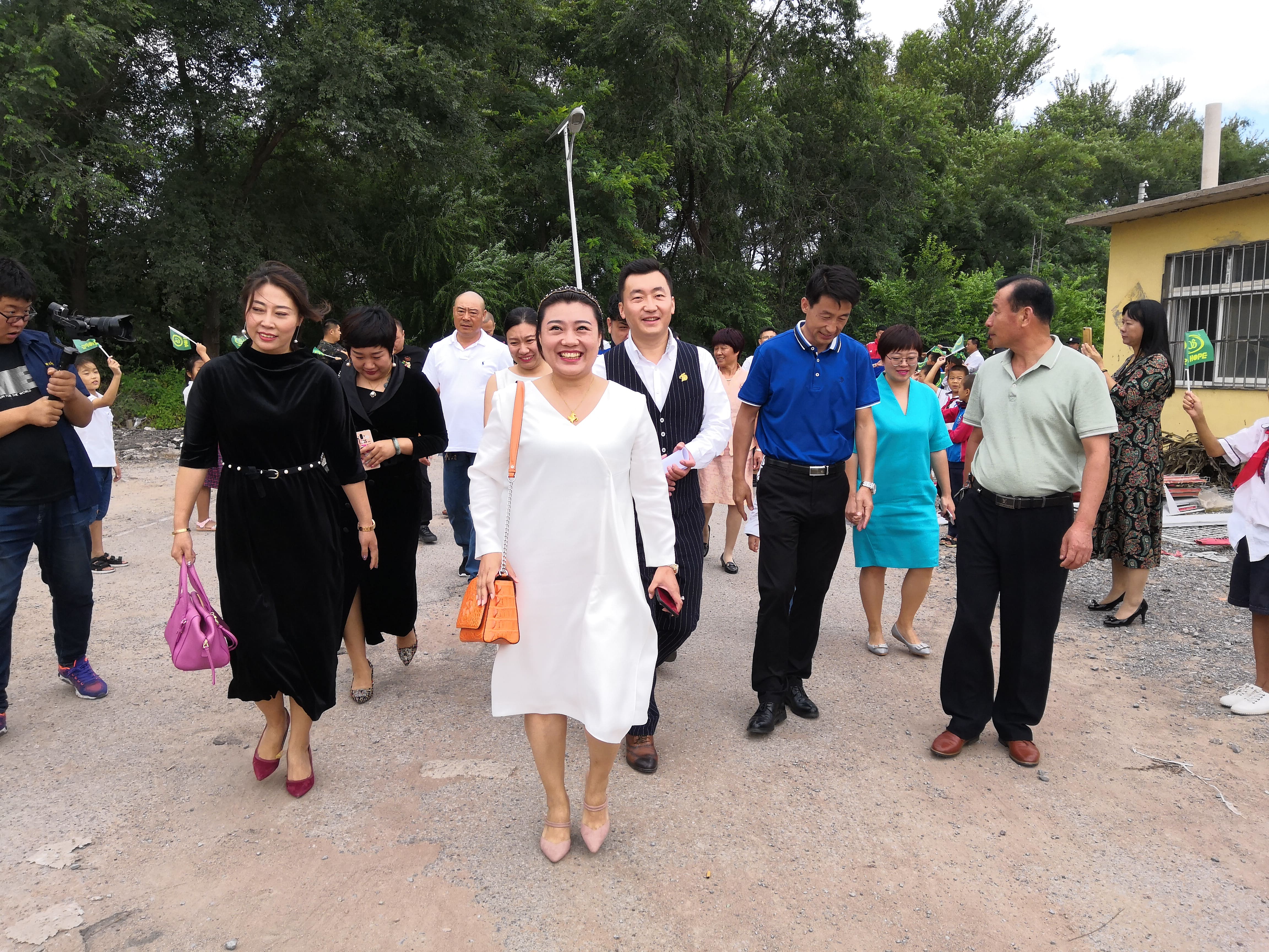 第160所 瓦房店市西杨乡乐动体育·（LeDong Sports）官方网站李佳燚小学