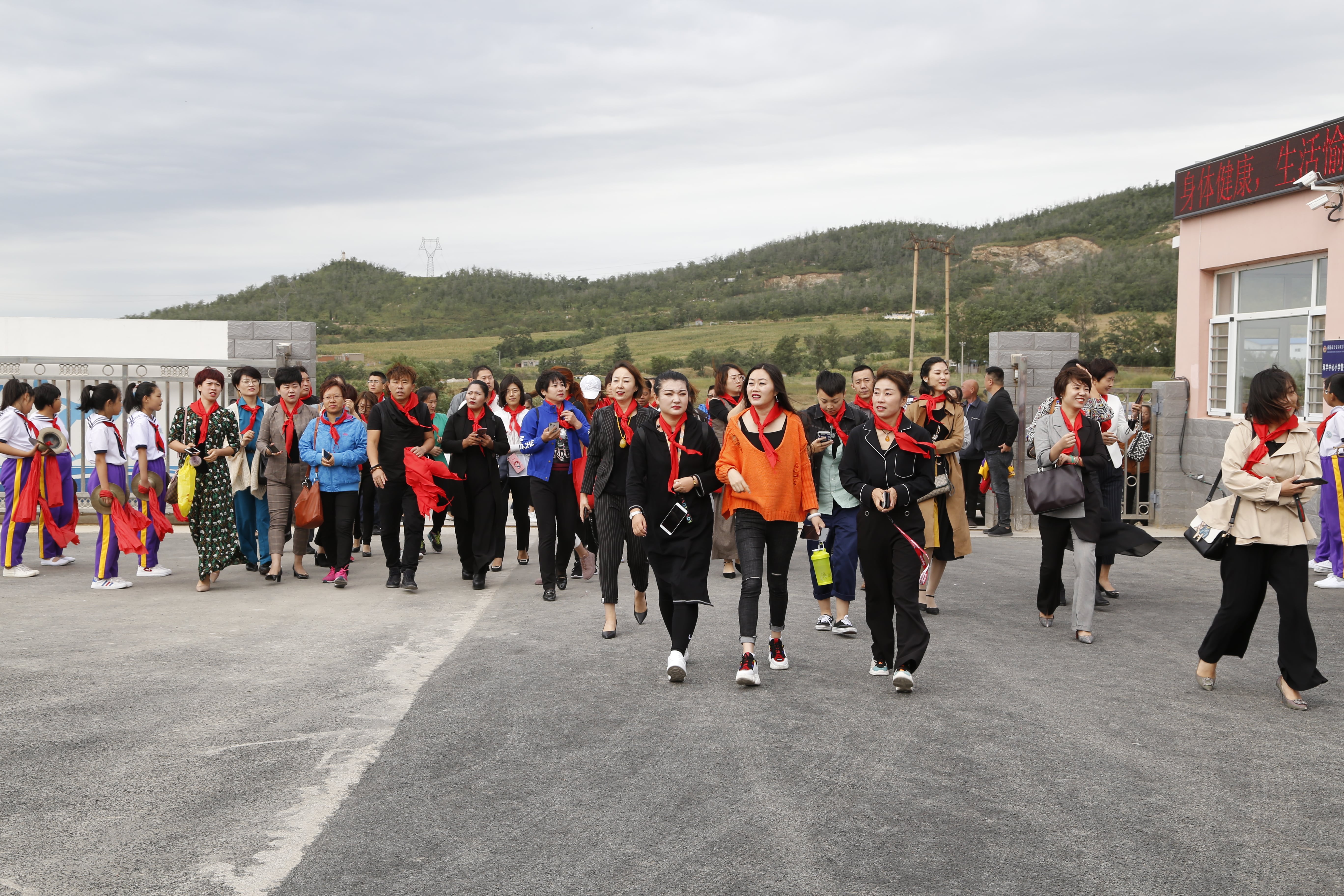 第163所 凌海市双羊镇乐动体育·（LeDong Sports）官方网站孙翔宇小学
